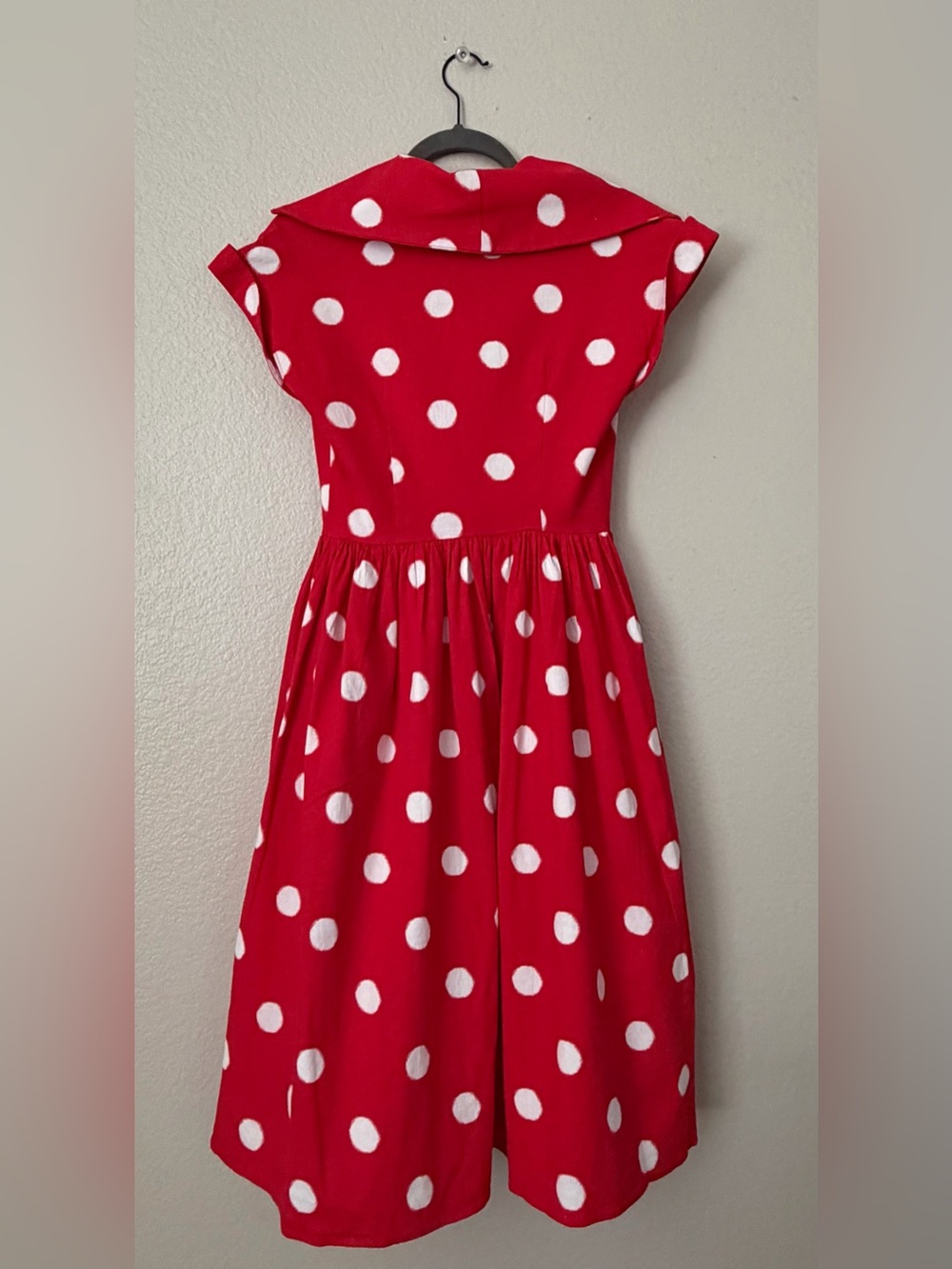 Collectif Red and White Polka Dot Vintage-Style Dress - Picture 6 of 11